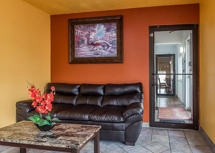 Econo Lodge Rome South